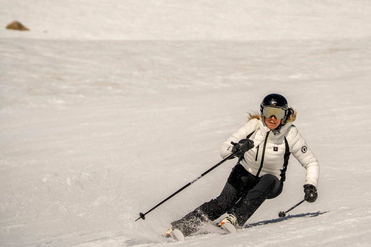 Carola esquiando en Aspen