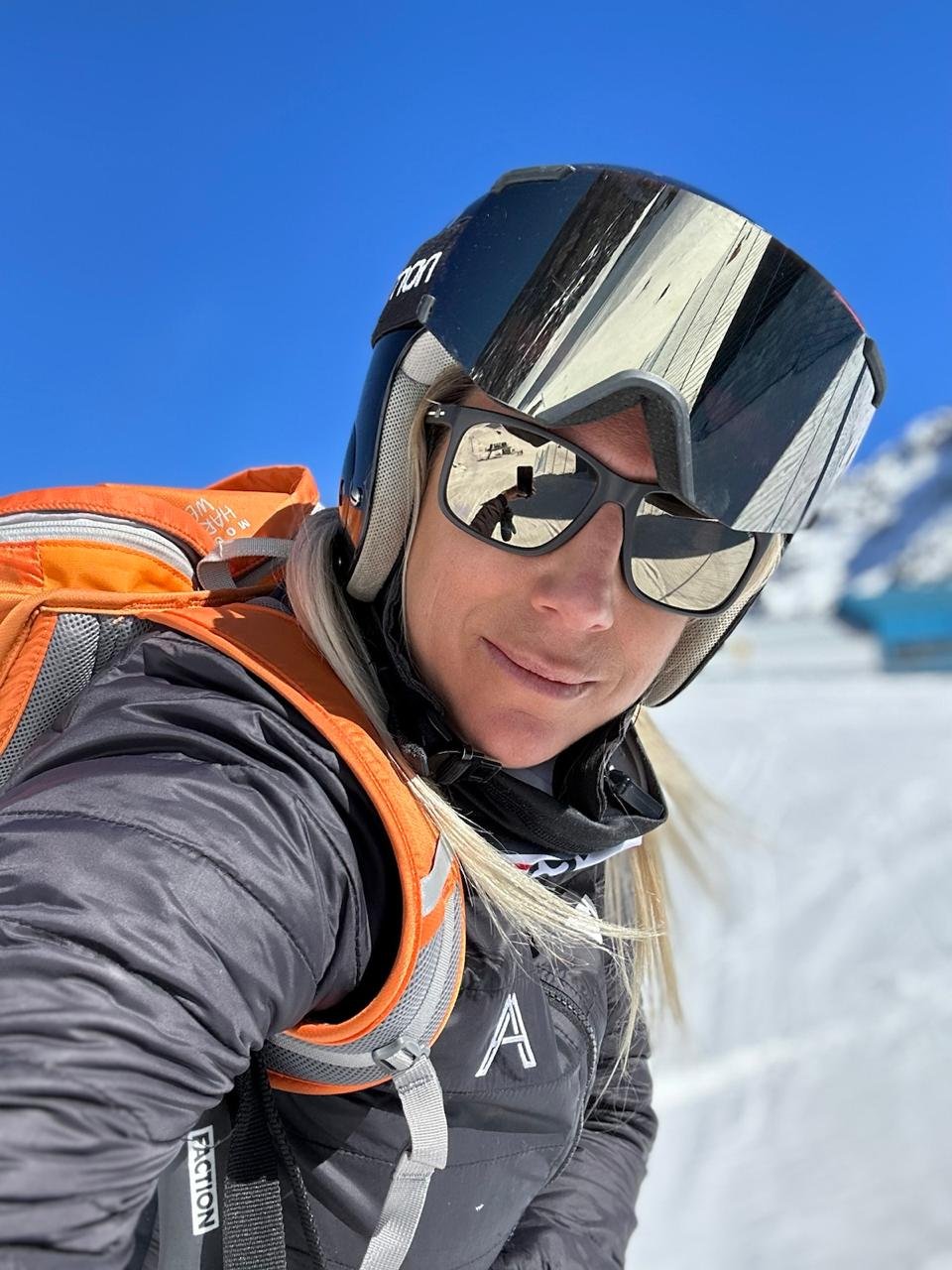 Carola Calello en alta montaña